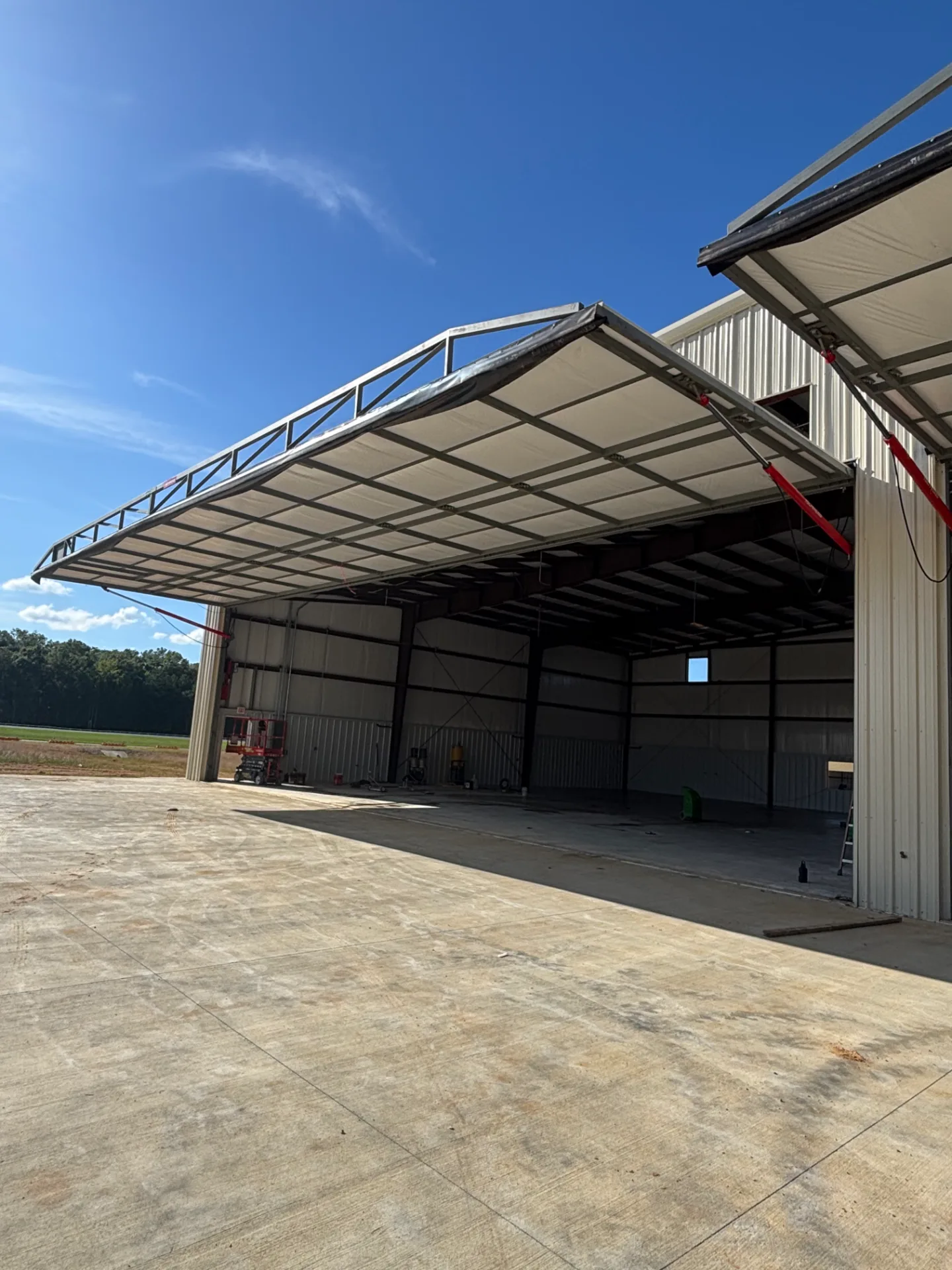 Commercial facility with large overhead door openings